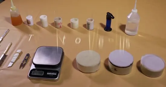 Set di pennelli per trucco di qualità professionale con peli sintetici a tre colori