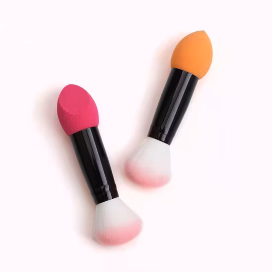 Set di strumenti per il trucco con pennelli per trucco per fondotinta in spugna per il viso